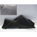 Seitendeckel rechts, schwarz<br>Zustand: Gebraucht mit Mangel<br><br>Verwendbar fr: Honda CBR 250 R ABS, Typ: MC41, Modelljahr: von 01/2011 bis 12/2012