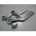 Furastenhalteplatte vorne links<br>Zustand: Gebraucht ohne Mngel<br><br>Verwendbar fr: Honda CBR 300 R ABS, Typ: NC51, Modelljahr: von 01/2015 bis 12/2016