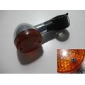 Blinker vorne rechts, chrom<br>Zustand: Gebraucht mit Mangel<br><br>Verwendbar fr: Honda VF 700 C Magna, Typ: RC21, Modelljahr: von 01/1985 bis 12/1987