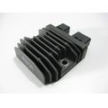Lichtmaschinenregler / Gleichrichter<br>Zustand: Gebraucht ohne Mngel<br><br>Verwendbar fr: Honda NC 750 S ohne DCT, Typ: RC70, Modelljahr: von 01/2014 bis 12/2015
