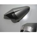 Auspuffendtopf-Abdeckung vorne<br>Zustand: Gebraucht mit Mangel<br><br>Verwendbar fr: Honda VFR 800 X Crossrunner, Typ: RC80, Modelljahr: von 01/2015 bis 12/2019