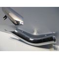 Auspuff-Krmmerrohr-Abdeckung vorne unten, chrom<br>Zustand: Gebraucht mit Mangel<br><br>Verwendbar fr: Honda VTX 1800, Typ: SC46, Modelljahr: von 01/2001 bis 12/2008