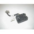 Lichtmaschinenregler / Gleichrichter<br>Zustand: Gebraucht ohne Mngel<br><br>Verwendbar fr: Kawasaki EL 250, Typ: EL250B, Modelljahr: von 01/1988 bis 12/1995