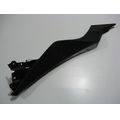 Tank-Abdeckung rechts, schwarz<br>Zustand: Gebraucht ohne Mngel<br><br>Verwendbar fr: Kawasaki Ninja 300 ABS, Typ: EX300A, Modelljahr: von 01/2013 bis 12/2016