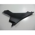 Seitendeckel / Tank-Abdeckung links, schwarz<br>Zustand: Gebraucht ohne Mngel<br><br>Verwendbar fr: Kawasaki Ninja 400, Typ: EX400G, Modelljahr: von 01/2018