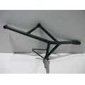 Furastenhalter hinten rechts, schwarz<br>Zustand: Gebraucht ohne Mngel<br><br>Verwendbar fr: Kawasaki Versys 650, Typ: LE650A, Modelljahr: von 01/2006 bis 12/2009