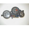 Cockpitarmaturen komplett<br>Zustand: Gebraucht mit Mangel<br><br>Verwendbar fr: Kawasaki ZXR 750, Typ: ZX750H2, Modelljahr: von 01/1990 bis 12/1990