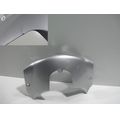 Sitzbankverkleidung Mitte hinten unten, silbern<br>Zustand: Gebraucht mit Mangel<br><br>Verwendbar fr: Kawasaki ZZR 1200, Typ: ZXT20C, Modelljahr: von 01/2002 bis 12/2005