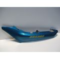 Sitzbankverkleidung links, trkisblau<br>Zustand: Gebraucht ohne Mngel<br><br>Verwendbar fr: Suzuki GS 500 E, Typ: GM51B, Modelljahr: von 01/1989 bis 12/2000
