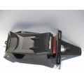 Spritzschutz hinten / Endstck Radlauf / Kennzeichenhalter<br>Zustand: Gebraucht ohne Mngel<br><br>Verwendbar fr: Suzuki GSR 750 ABS, Typ: C5, Modelljahr: von 01/2011 bis 12/2016