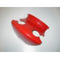 Sitzbankverkleidung Mitte hinten, rot<br>Zustand: Gebraucht ohne Mngel<br><br>Verwendbar fr: Yamaha YP 125 Majesty, Typ: SE02, Modelljahr: von 01/1998 bis 12/2000