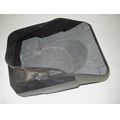 Gepckfacheinsatz / Staufach unter der Sitzbank<br>Zustand: Gebraucht ohne Mngel<br><br>Verwendbar fr: Yamaha YP 250 Majesty, Typ: 4UC, Modelljahr: von 01/1996 bis 12/1999