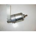 Anlasser (Mitsuba SM13)<br>Zustand: Gebraucht ohne Mngel<br><br>Verwendbar fr: Yamaha YP 250 R X-Max, Typ: SG16, Modelljahr: von 01/2005 bis 12/2006