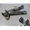 Furastenhalter hinten links<br>Zustand: Gebraucht mit Mangel<br><br>Verwendbar fr: Yamaha YZF-R6, Typ: RJ03, Modelljahr: von 01/1999 bis 12/2000