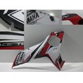 Seitenverkleidung unten links, Midnight Black<br>Zustand: Gebraucht mit Mangel<br><br>Verwendbar fr: Yamaha YZF-R6, Typ: RJ27, Modelljahr: von 01/2017