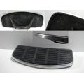 Trittbrett vorne rechts<br>Zustand: Gebraucht mit Mangel<br><br>Verwendbar fr: Yamaha XVS 650 A Drag Star Classic, Typ: VM02, Modelljahr: von 01/1998 bis 12/2000