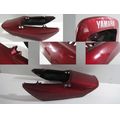 Sitzbankverkleidung / Heckverkleidung, dunkelrot<br>Zustand: Gebraucht mit Mangel<br><br>Verwendbar fr: Yamaha XJR 1200, Typ: 4PU, Modelljahr: von 01/1995 bis 12/1998
