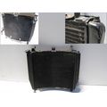 Wasserkhler<br>Zustand: Gebraucht mit Mangel<br><br>Verwendbar fr: Triumph Daytona 600, Typ: 806LW, Modelljahr: von 01/2003 bis 12/2004
