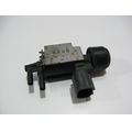 Luftventil (elektrisch)<br>Zustand: Gebraucht ohne Mngel<br><br>Verwendbar fr: Triumph Daytona 675, Typ: D67LC, Modelljahr: von 01/2009 bis 12/2012
