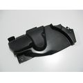 Abdeckung ber dem Krmmerrohr hinten<br>Zustand: Gebraucht ohne Mngel<br><br>Verwendbar fr: Triumph Street Triple, Typ: D67LD, Modelljahr: von 01/2007 bis 12/2012