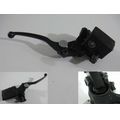 Hauptbremszylinder vorne mit Lenkerklemme<br>Zustand: Gebraucht mit Mangel<br><br>Verwendbar fr: Triumph Trophy 900, Typ: T300E, Modelljahr: von 01/1991 bis 12/1996