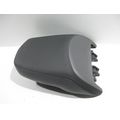 Sitzbank Sozius, schwarz/grau<br>Zustand: Gebraucht ohne Mngel<br><br>Verwendbar fr: Triumph Trophy 1200 SE, Typ: V13VH, Modelljahr: von 01/2012 bis 12/2017