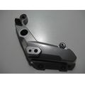 Scheinwerfer- und Blinker-Halter rechts, silbern<br>Zustand: Gebraucht ohne Mngel<br><br>Verwendbar fr: Triumph Tiger Explorer 1200, Typ: V13VG, Modelljahr: von 01/2012 bis 12/2015