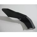 Innenverkleidung in der Seitenverkleidung rechts, schwarz<br>Zustand: Gebraucht ohne Mngel<br><br>Verwendbar fr: Triumph Tiger Explorer 1200, Typ: V13VG, Modelljahr: von 01/2012 bis 12/2015