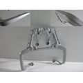 Gepcktrger / Soziushaltegriffe, silbern<br>Zustand: Gebraucht mit Mangel<br><br>Verwendbar fr: Triumph Tiger Explorer 1200, Typ: V13VG, Modelljahr: von 01/2012 bis 12/2015