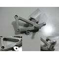 Furastenhalteplatte vorne links<br>Zustand: Gebraucht mit Mangel<br><br>Verwendbar fr: Ducati 620 S Sport, Typ: V5, Modelljahr: von 01/2003 bis 12/2003
