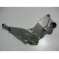 Halter fr Schwingen-Haltebolzen links, silbern<br>Zustand: Gebraucht ohne Mngel<br><br>Verwendbar fr: Ducati 899 Panigale, Typ: H8, Modelljahr: von 01/2014 bis 12/2015