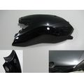 Tank-Verkleidung Mitte oben, blackstorm-metallic<br>Zustand: Gebraucht mit Mangel<br><br>Verwendbar fr: BMW F 700 GS, Typ: E8GS, Modelljahr: von 01/2012 bis 12/2016