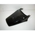 Sitzbankverkleidung Mitte hinten, schwarz<br>Zustand: Gebraucht ohne Mngel<br><br>Verwendbar fr: Aprilia Pegaso 650, Typ: GA, Modelljahr: von 01/1995 bis 12/1996