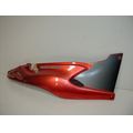Sitzbankverkleidung rechts, rot<br>Zustand: Gebraucht mit Mangel<br><br>Verwendbar fr: Aprilia Pegaso 650, Typ: ML, Modelljahr: von 01/1997 bis 12/2000