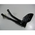 Furastenhalter hinten links, schwarz<br>Zustand: Gebraucht ohne Mngel<br><br>Verwendbar fr: Aprilia SL 750 Shiver ABS, Typ: RA, Modelljahr: von 01/2010 bis 12/2016