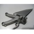 Furastenhalteplatte vorne links<br>Zustand: Gebraucht ohne Mngel<br><br>Verwendbar fr: Aprilia RST 1000 Futura, Typ: PW, Modelljahr: von 01/2001 bis 12/2004