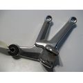 Furastenhalter hinten rechts, silbern glnzend<br>Zustand: Gebraucht ohne Mngel<br><br>Verwendbar fr: Aprilia RSV 1000 Mille R, Typ: RR, Modelljahr: von 01/2006 bis 12/2010
