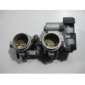Einspritzanlage / Drosseleinheit vorne<br>Zustand: Gebraucht ohne Mngel<br><br>Verwendbar fr: Aprilia Tuono V4 R ABS, Typ: TY, Modelljahr: von 01/2013 bis 12/2014