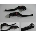 Bremshebel- und Kupplungshebel-Satz, schwarz<br>Zustand: Gebraucht mit Mangel<br><br>Verwendbar fr: Aprilia Tuono V4 1100 Factory, Typ: TY, Modelljahr: von 01/2015 bis 12/2016
