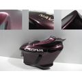 Tank rechts, burgundy red (8E82)<br>Zustand: Gebraucht mit Mangel<br><br>Verwendbar fr: Cagiva Navigator 1000, Typ: M5, Modelljahr: von 01/2000 bis 12/2005