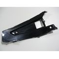 Rahmen-Abdeckung unter der Furastenhalteplatte links<br>Zustand: Gebraucht ohne Mngel<br><br>Verwendbar fr: Gilera Nexus 250, Typ: M35, Modelljahr: von 01/2006 bis 12/2008