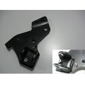 Furastenhalter vorne rechts<br>Zustand: Gebraucht mit Mangel<br><br>Verwendbar fr: Husqvarna TR 650 Strada ABS, Typ: A8, Modelljahr: von 01/2012 bis 12/2014