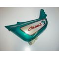 Seitendeckel links, grn<br>Zustand: Gebraucht mit Mangel<br><br>Verwendbar fr: Hyosung GA 125 Cruise II, Typ: GA125, Modelljahr: von 01/1997 bis 12/2001