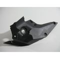 Tank-Verkleidung rechts innen, schwarz<br>Zustand: Gebraucht ohne Mngel<br><br>Verwendbar fr: KTM 390 Duke Modelljahr: von 01/2017