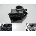 Einspritzanlage / Drosseleinheit<br>Zustand: Gebraucht mit Mangel<br><br>Verwendbar fr: KTM 690 SMC R ABS, Typ: B3, Modelljahr: von 01/2014 bis 12/2017