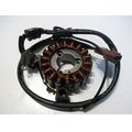 Lichtmaschinenstator<br>Zustand: Gebraucht ohne Mngel<br><br>Verwendbar fr: Peugeot Satelis 250 Premium, Typ: J2AD, Modelljahr: von 01/2006 bis 12/2012