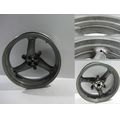 Hinterradfelge (J17x5.50), silbern<br>Zustand: Gebraucht mit Mangel<br><br>Verwendbar fr: Moto Guzzi Norge 1200, Typ: LP, Modelljahr: von 01/2006 bis 12/2010