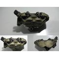 Bremssattel vorne links<br>Zustand: Gebraucht mit Mangel<br><br>Verwendbar fr: Moto Guzzi California Stone 1100, Typ: KD, Modelljahr: von 01/2002 bis 12/2002