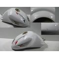 Tank, wei<br>Zustand: Gebraucht mit Mangel<br><br>Verwendbar fr: Moto Morini Corsaro 1200 Standard, Typ: 010101, Modelljahr: von 01/2005 bis 12/2013