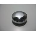 Lenkkopf-Schrauben-Abdeckung, chrom<br>Zustand: Gebraucht ohne Mngel<br><br>Verwendbar fr: Harley-Davidson FXDF Dyna Fat Bob, Typ: FD2 GCFDFO, Modelljahr: von 01/2007 bis 12/2011
